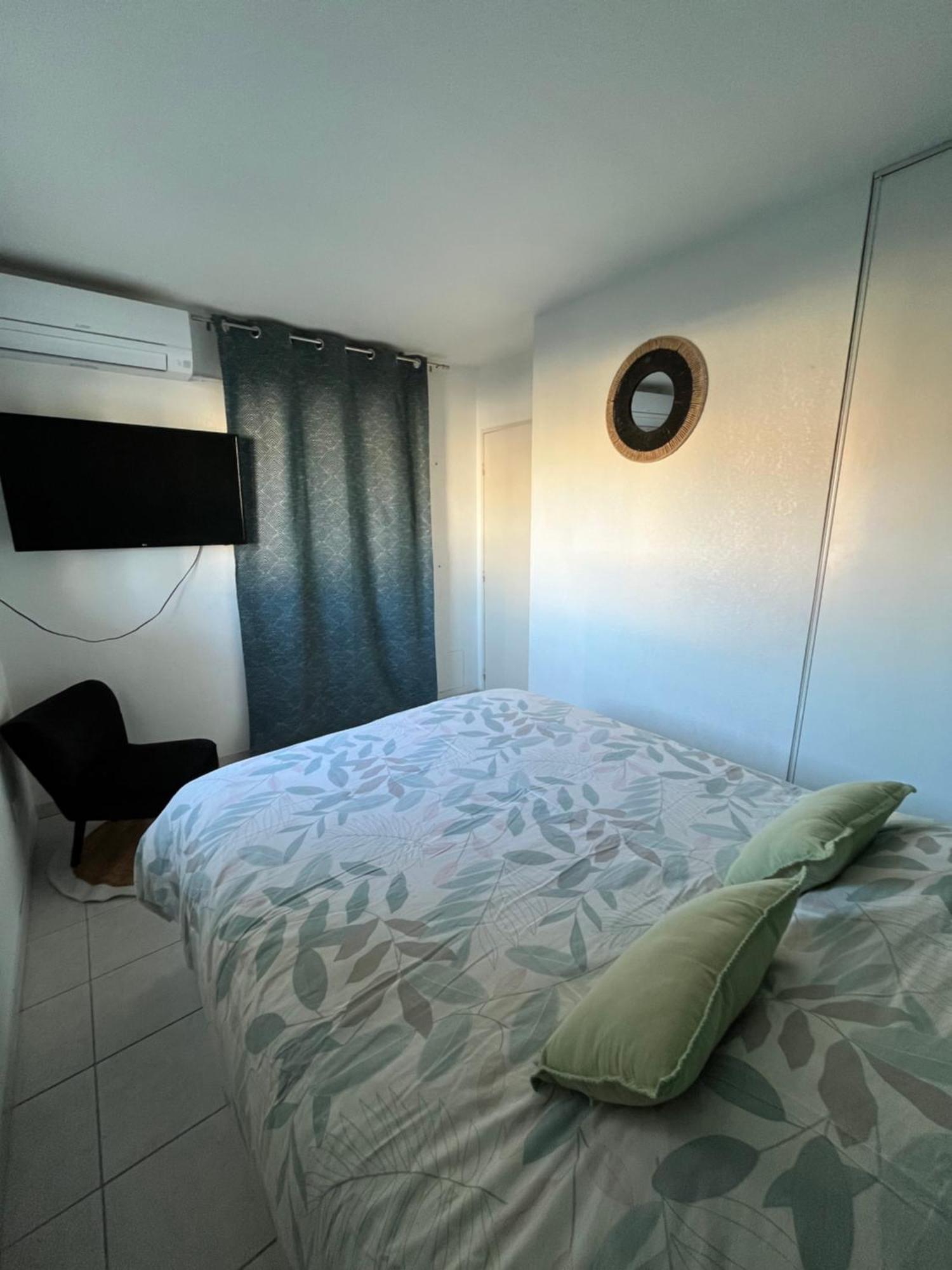 Joli T2/ Tram/ Clim/ Parking/ Wifi/ Piscine Apartment Montpellier Exterior foto
